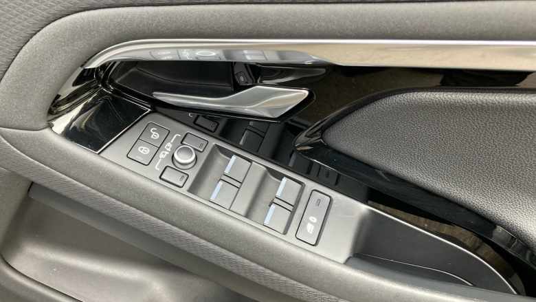 Land Rover Range Rover Evoque 2.0 D150 R-Dynamic S 5dr Auto Diesel Hatchback